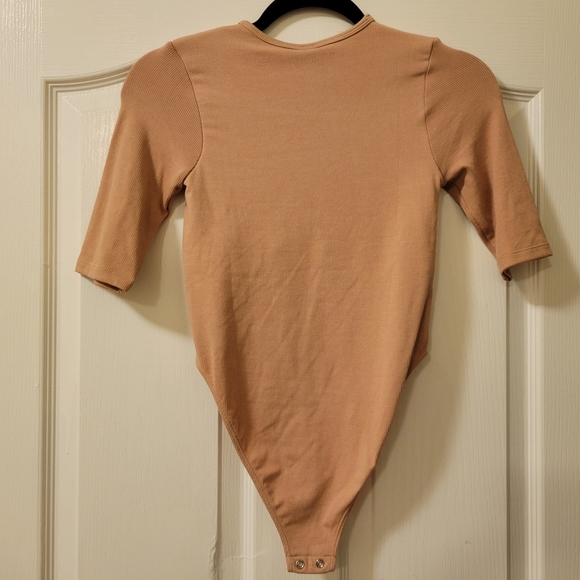 Fabletics Bodysuit Top Finely Cutout Seamless NWT Small - Picture 5 of 5